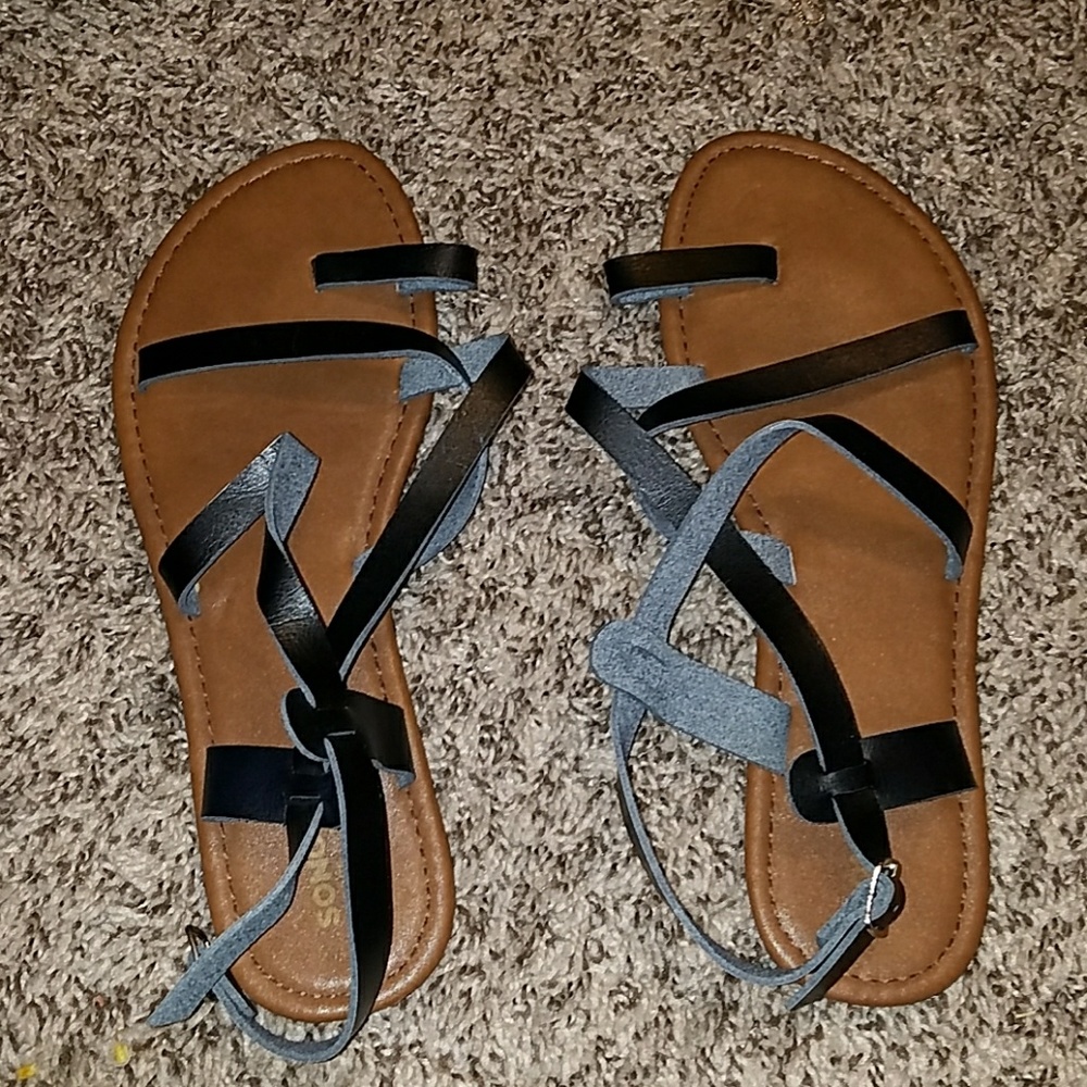 strappy sandals